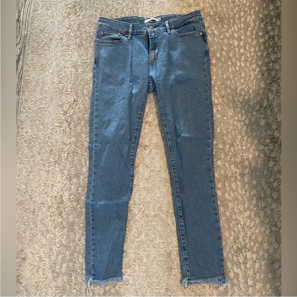 Levi 711 Jeans - Skinny - Ankle Frayed